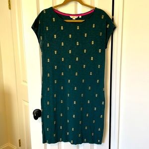 Boden green t-shirt dress with gold pineapple sz 4L